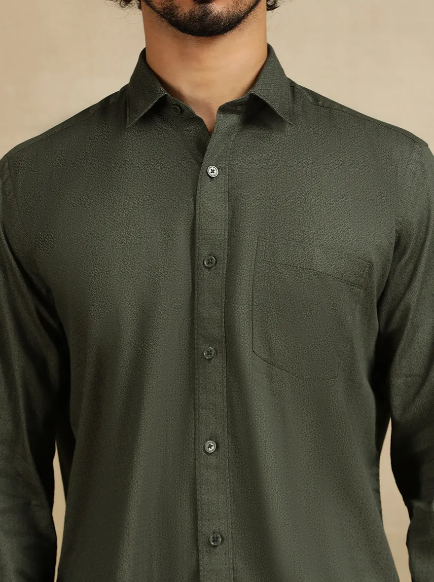 Green Printed Tailored Fit Semi Casual Shirt | JadeBlue