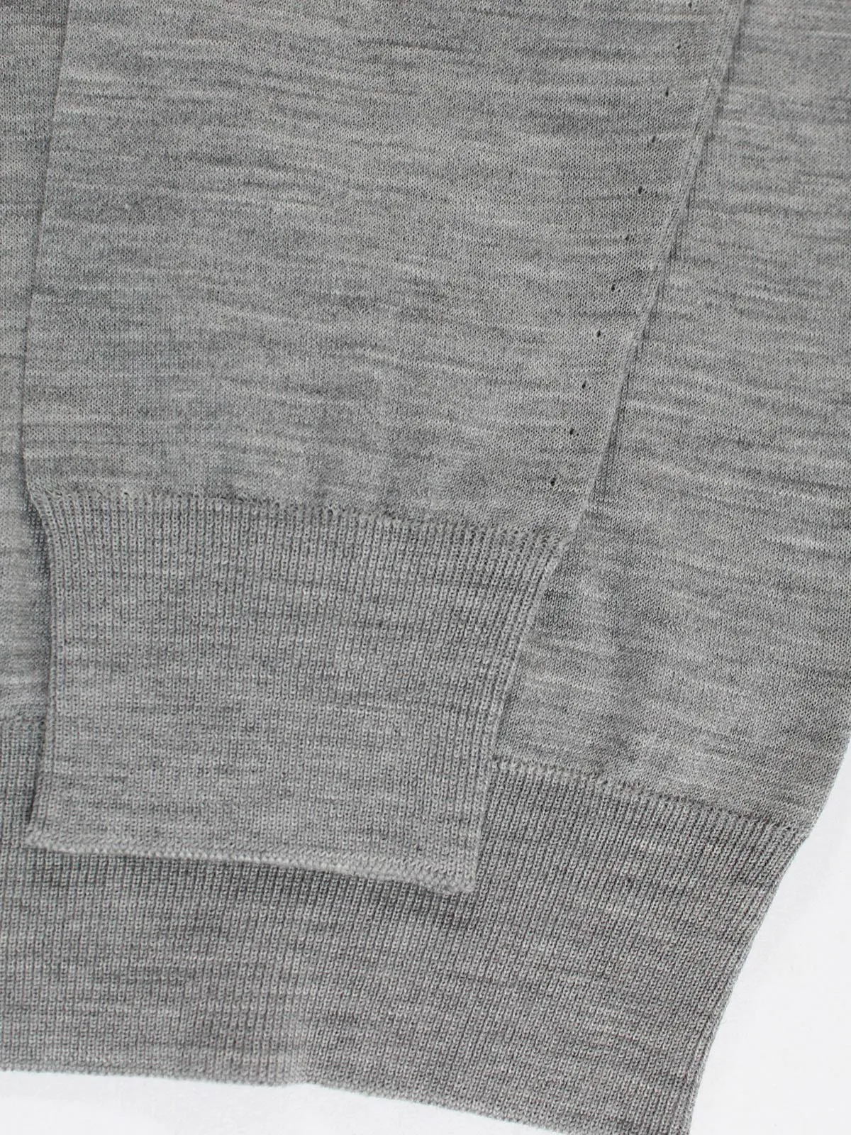 Kiton V-Neck Sweater Gray 14 Micron Wool M - EUR 50 SALE