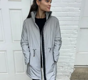 Nikki Jones - Reflective Anorak Jacket with Quilted Lining in Silver